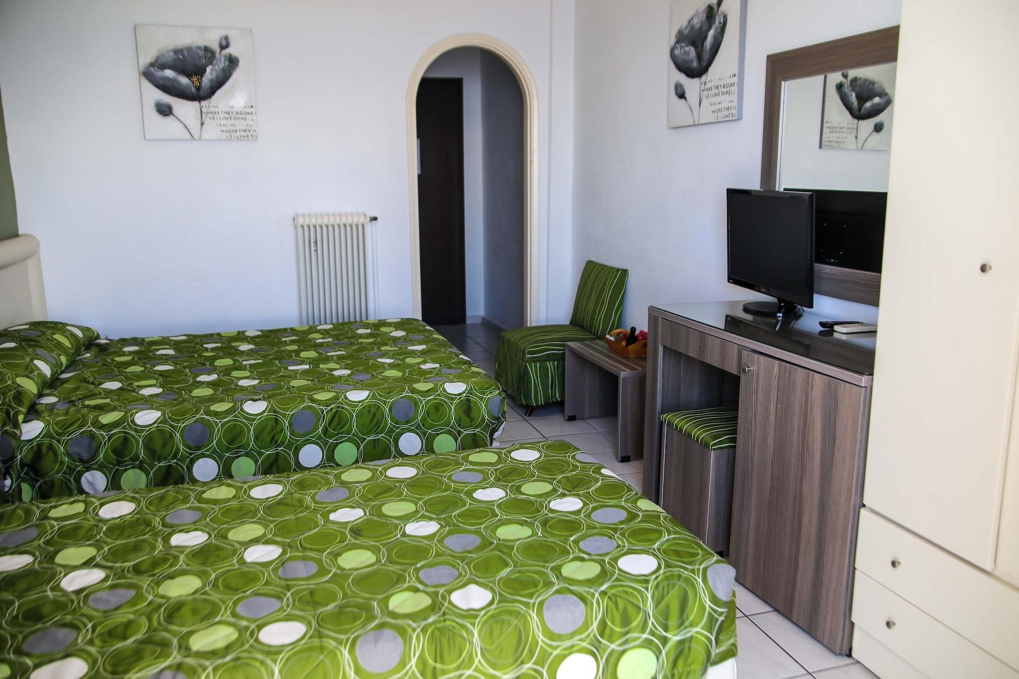 Oasis Hotel Perama  Extérieur photo